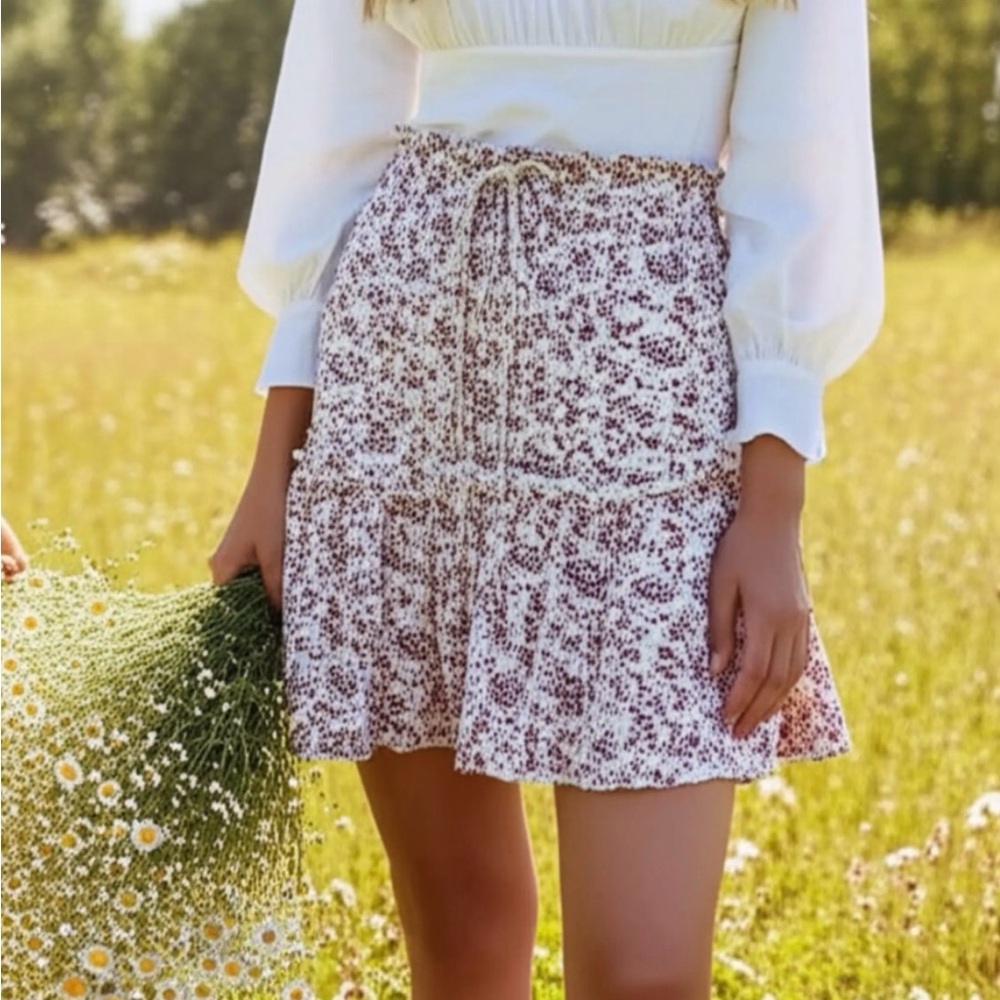 Paper Crane Tiered‎ Floral White Ruffled Mini Skirt Boho Feminine Size Large